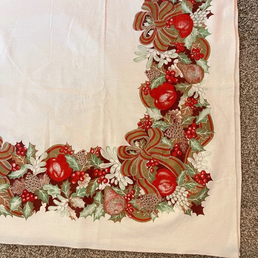 Vintage 50s Christmas Holiday Fruit Bow Holly Leaf Candy Cane Tablecloth‎ 60x96